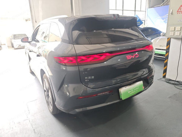 BYD Tang L EV Flagship