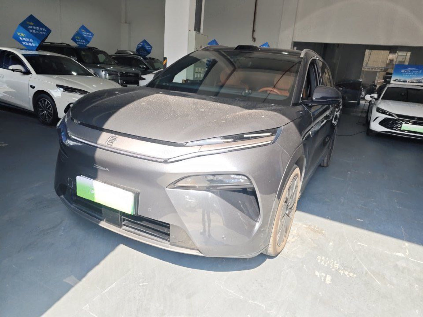 BYD Tang L EV Flagship