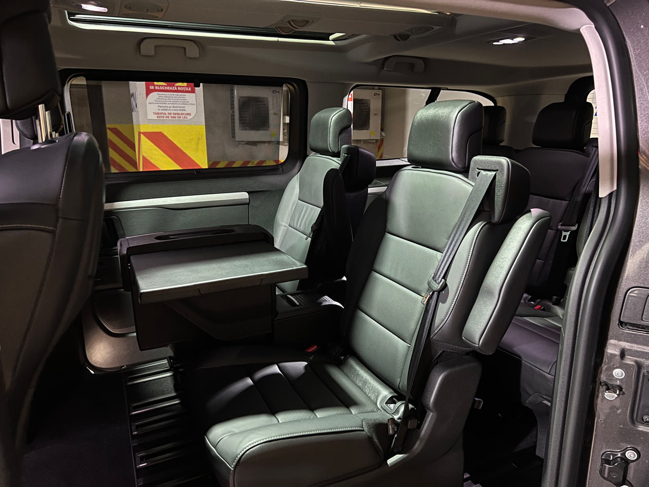 PEUGEOT Traveller