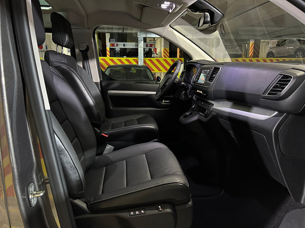 PEUGEOT Traveller