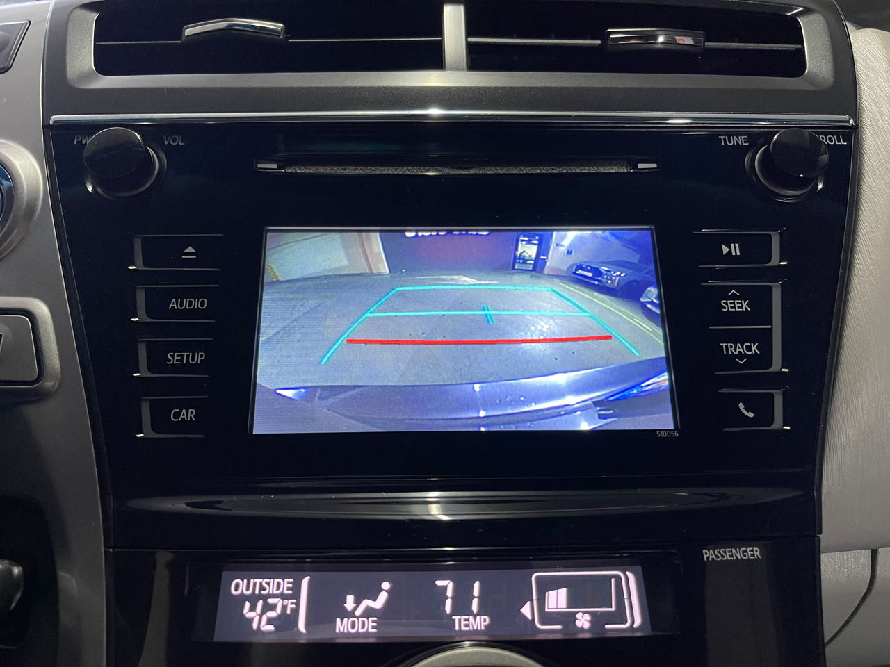 Toyota Prius v