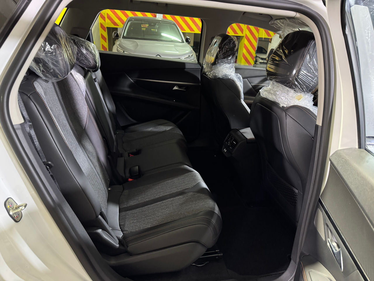 Peugeot 5008 2023 г.