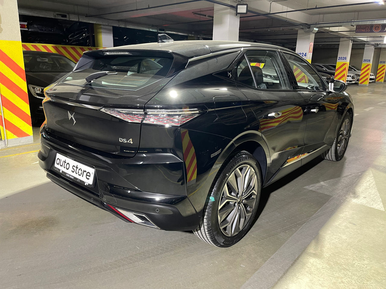 DS 4