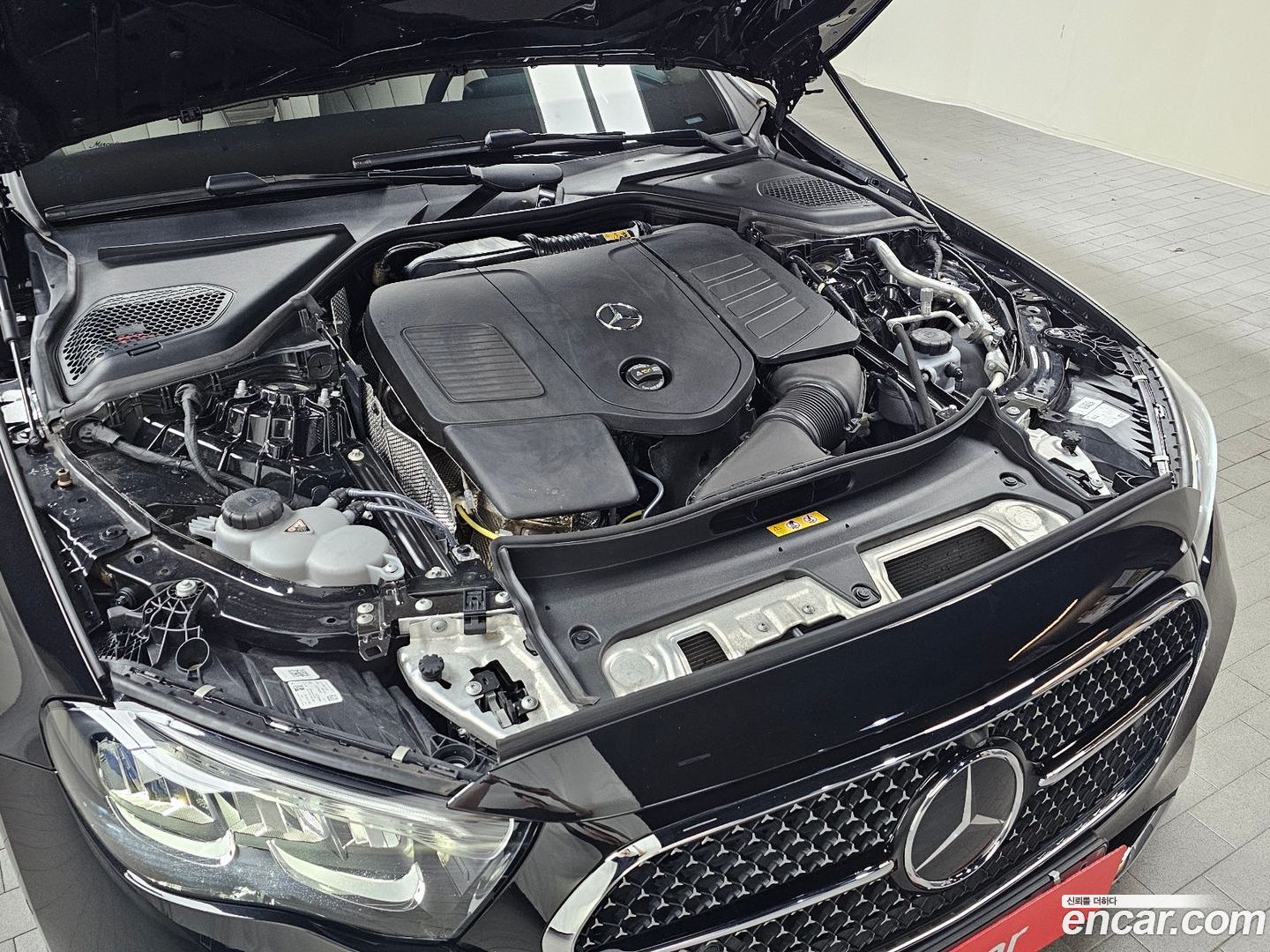 Mercedes E200 Avantgarde Limited