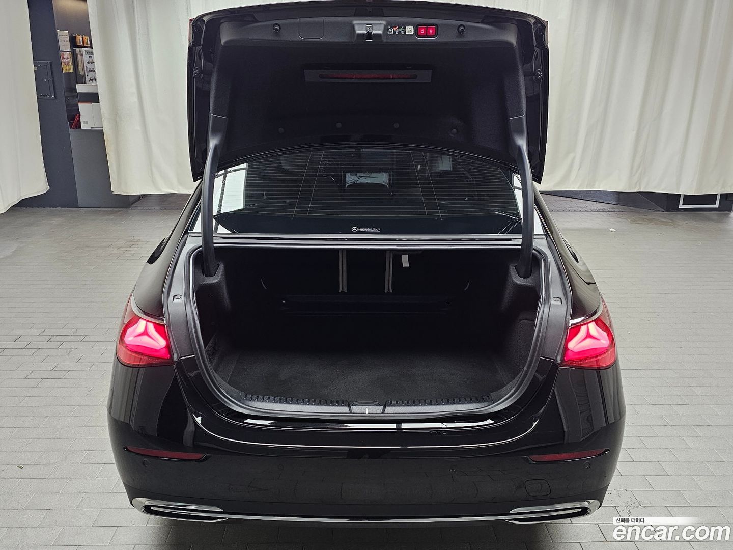 Mercedes E200 Avantgarde Limited