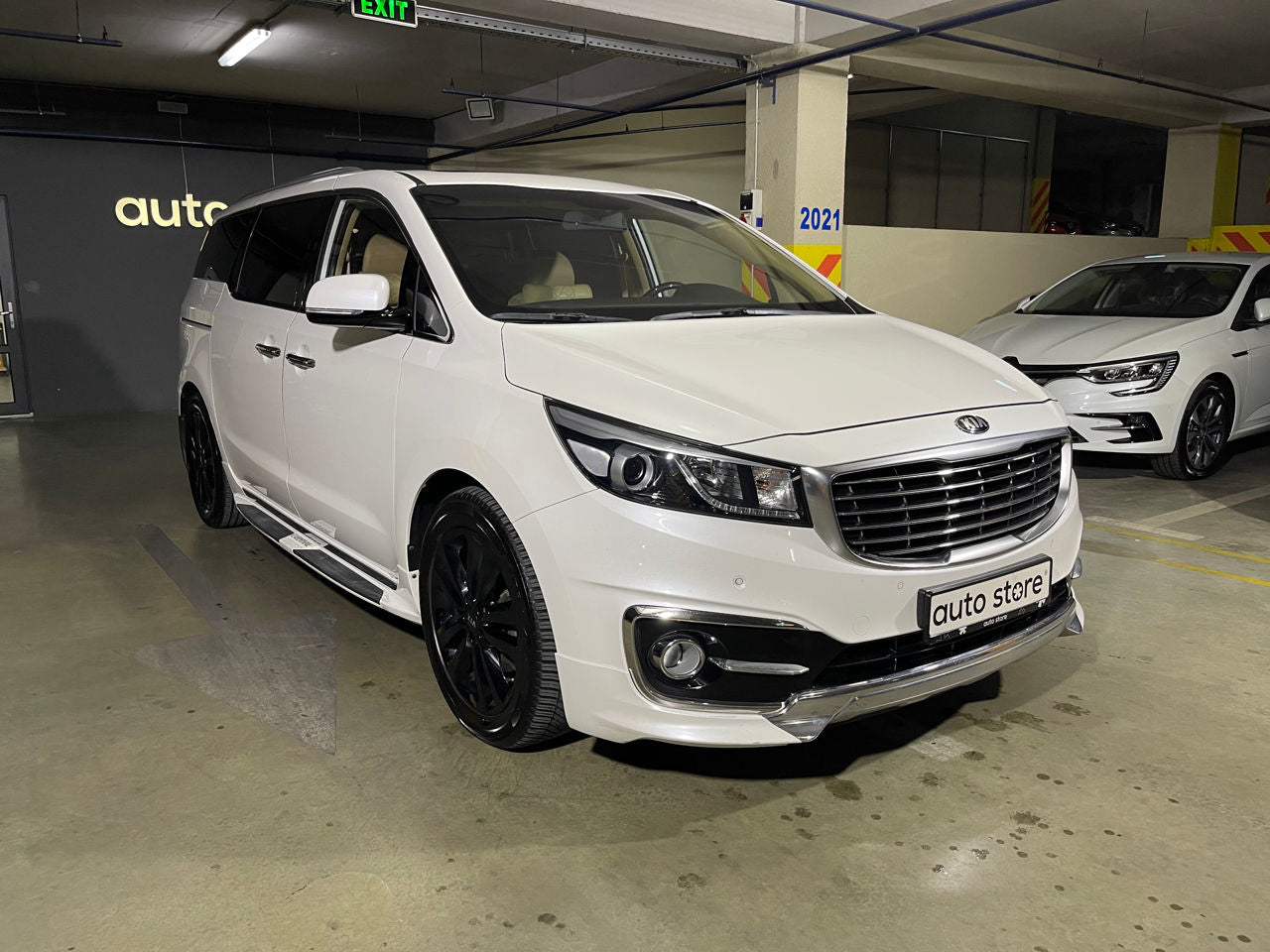 Kia Carnival