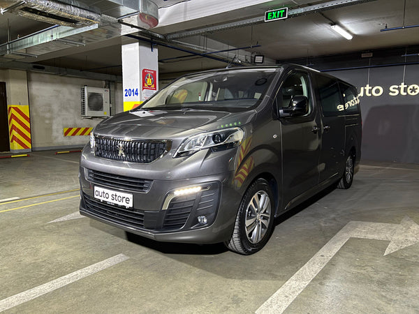 PEUGEOT Traveller