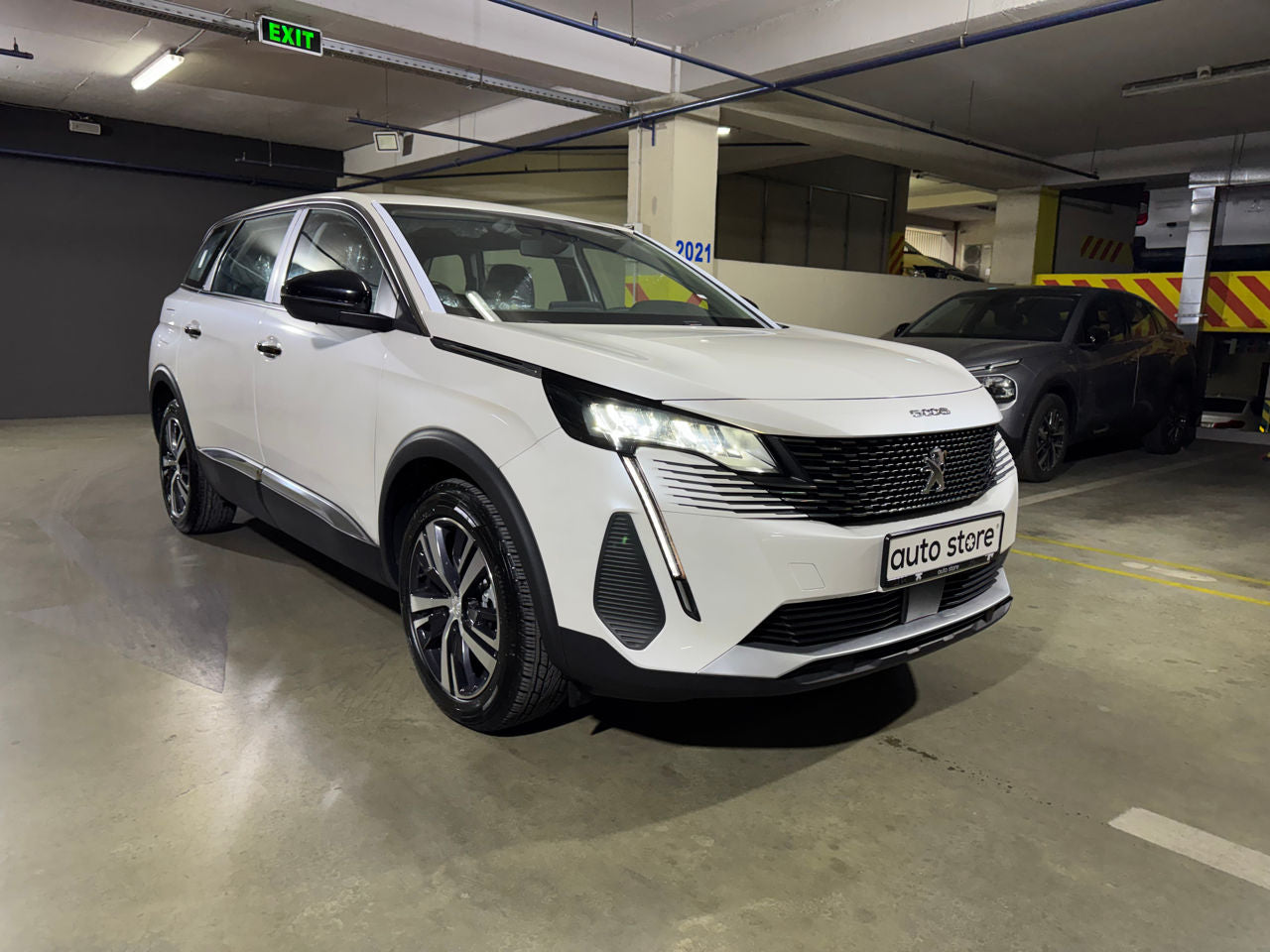 Peugeot 5008 2023 г.