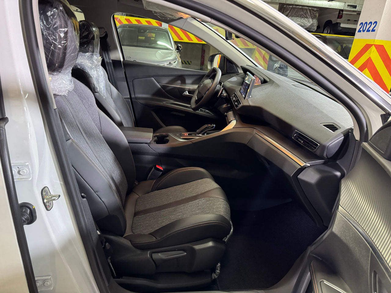 Peugeot 5008 2023 г.