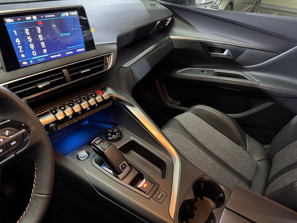 Peugeot 5008 2023 г.