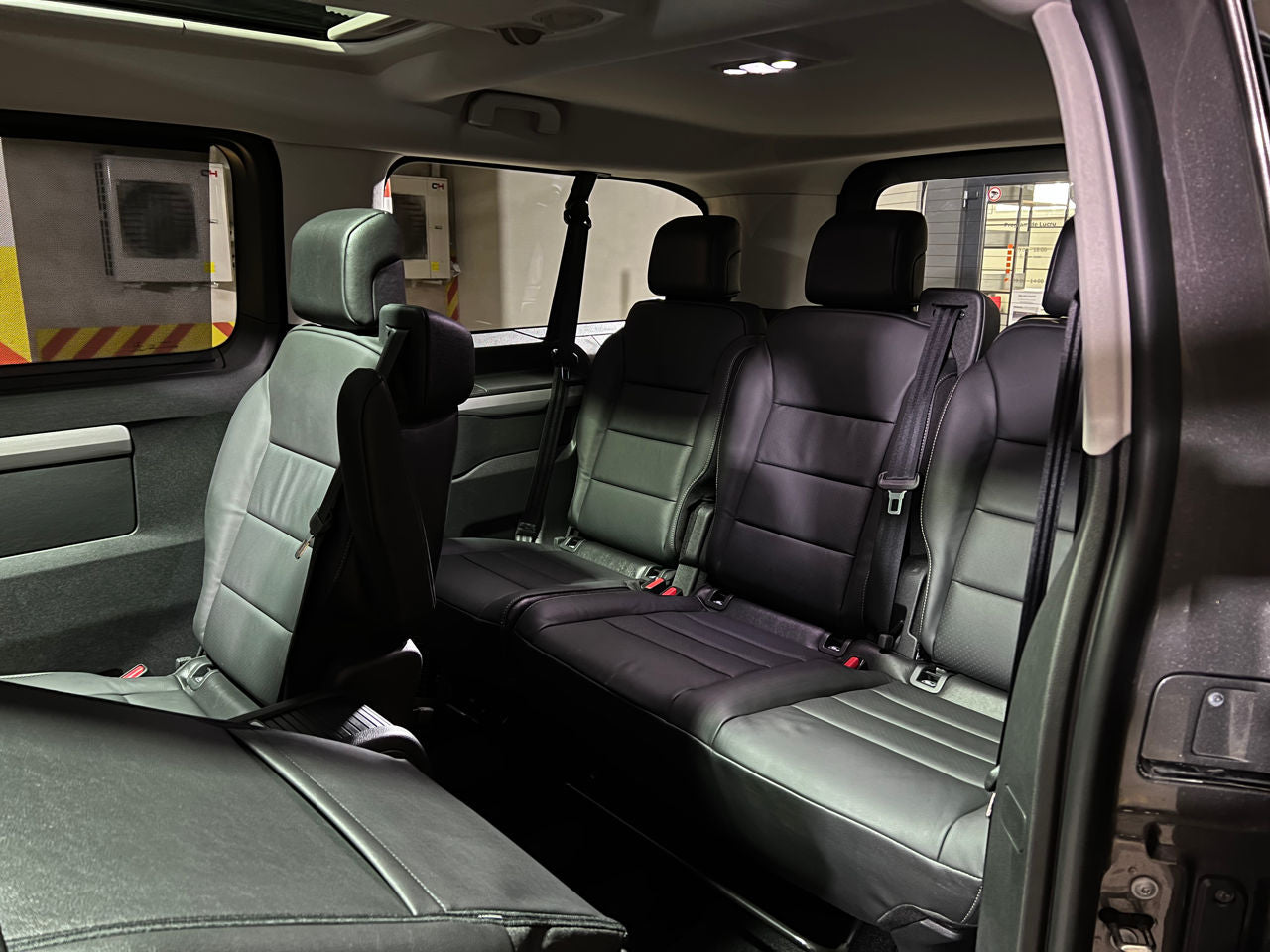 PEUGEOT Traveller