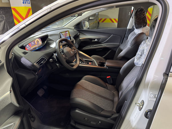 Peugeot 5008 2023 г.
