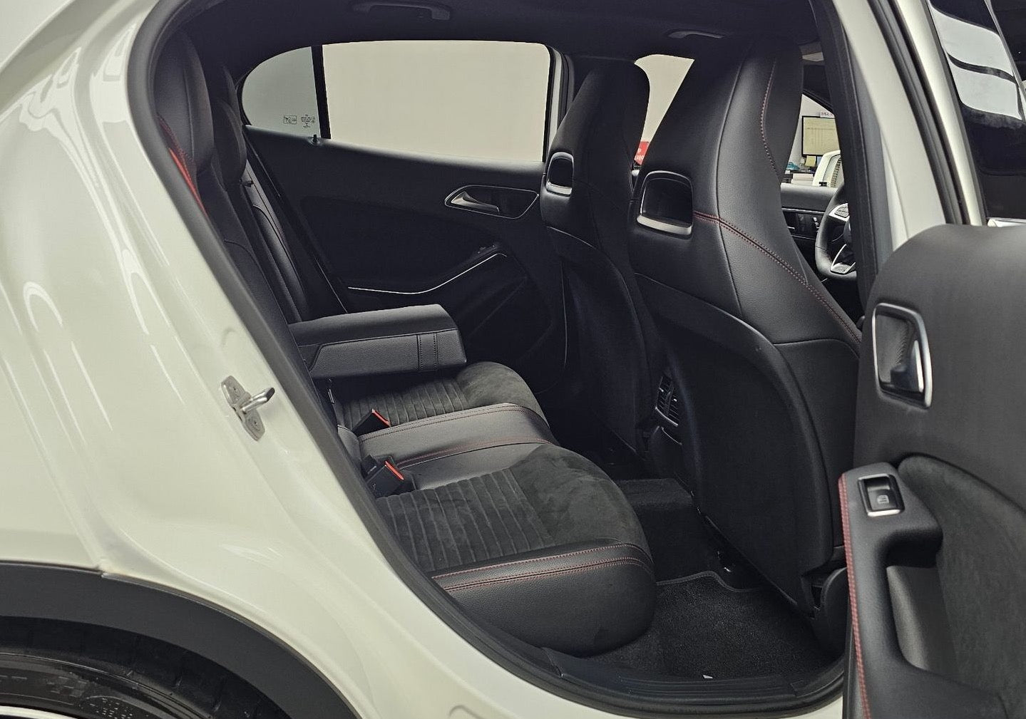 Mercedes GLA45 AMG 4MATIC