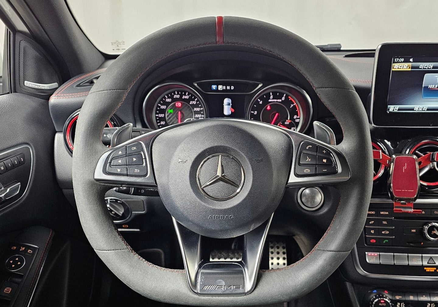 Mercedes GLA45 AMG 4MATIC