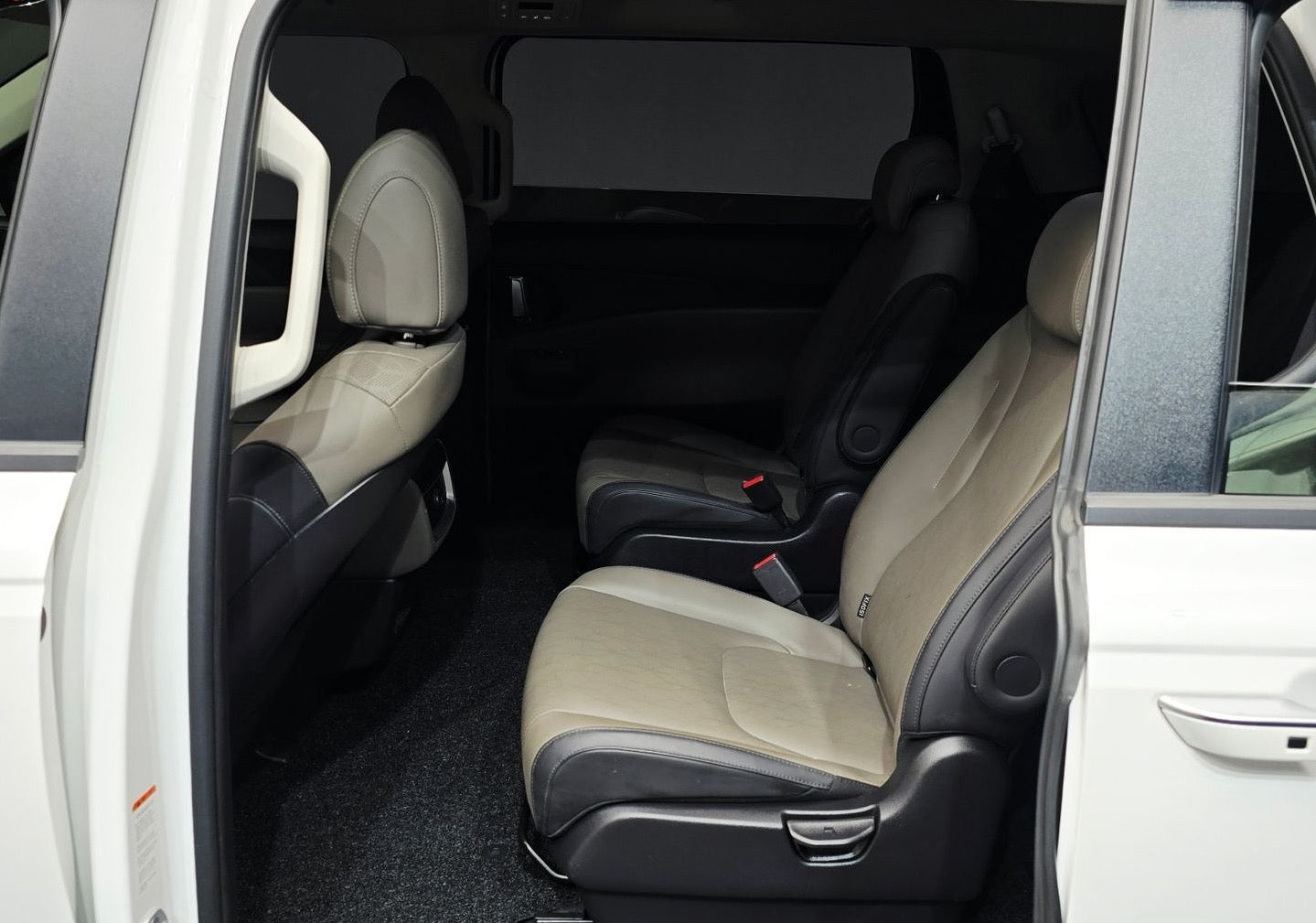 KIA Carnival Diesel 9-Seater Prestige