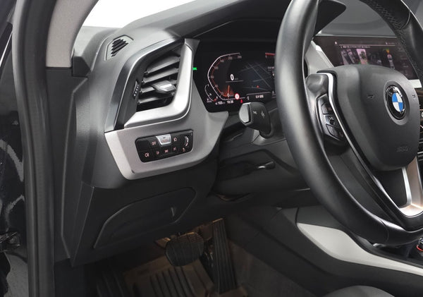 BMW 218d Advantage