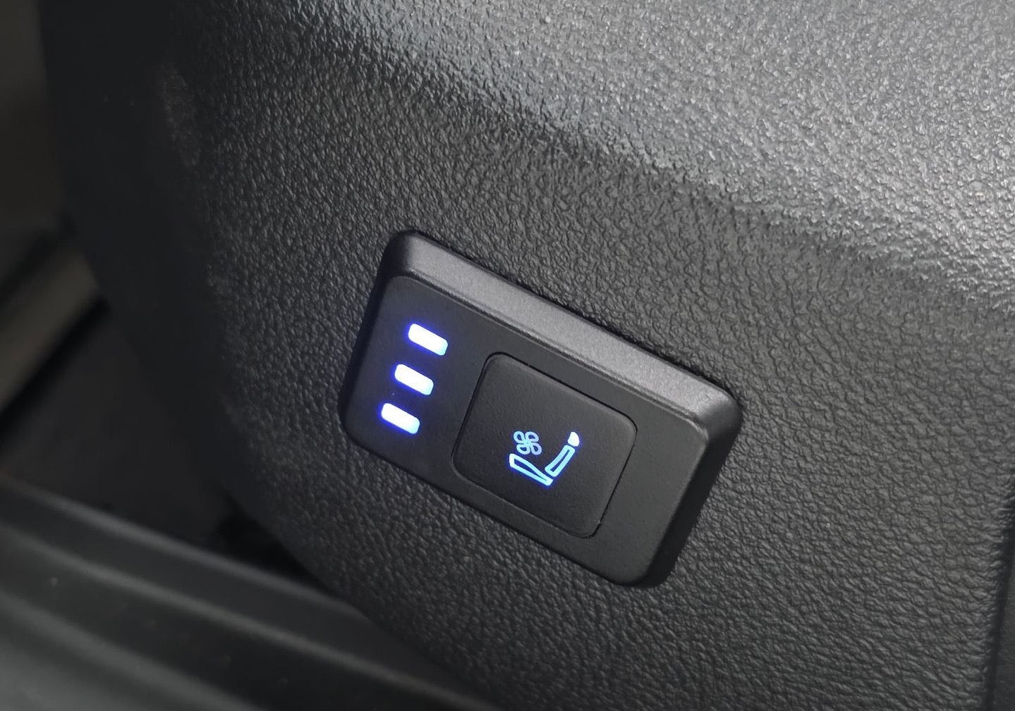 BMW 218d Advantage