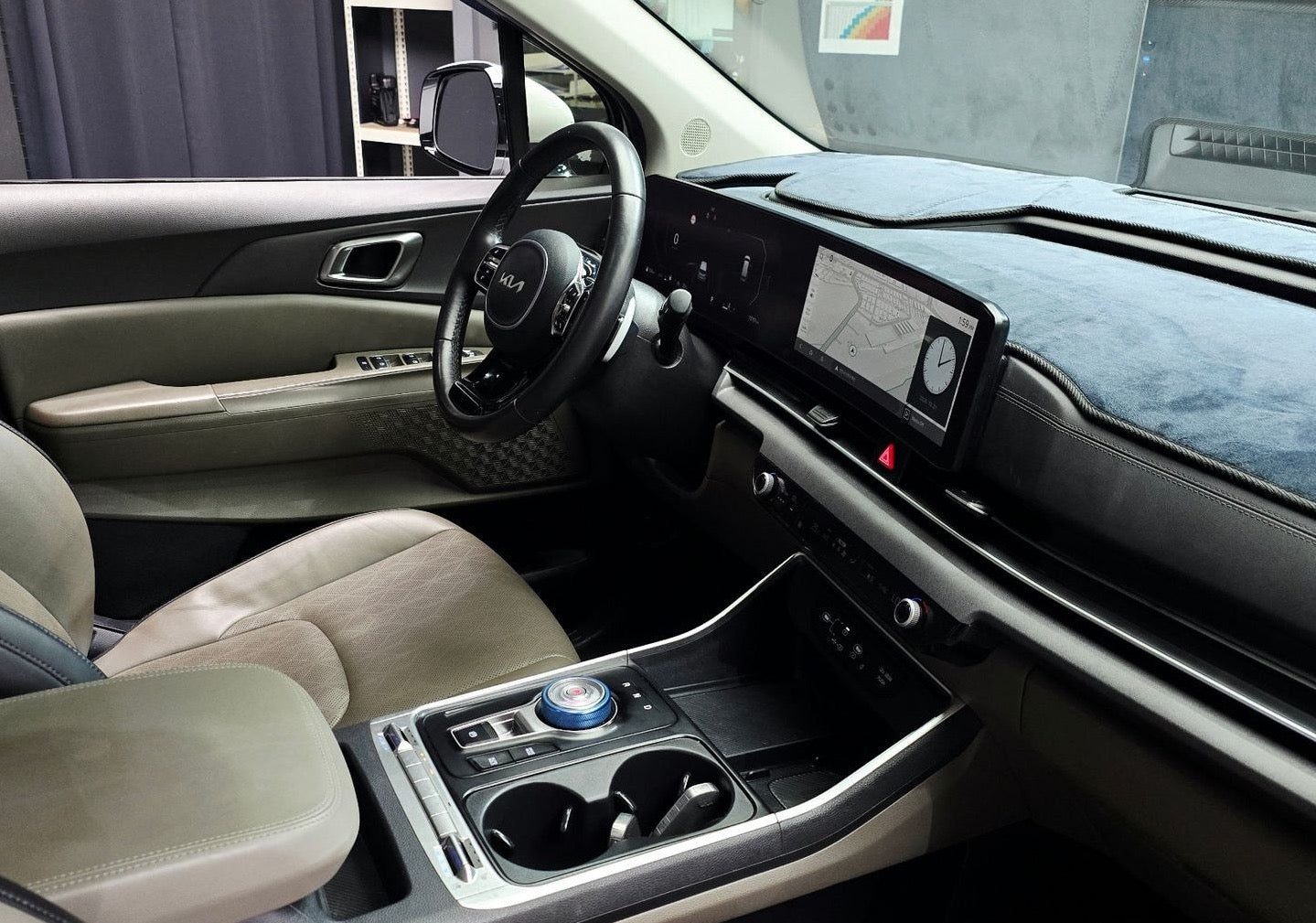 KIA Carnival Diesel 9-Seater Prestige