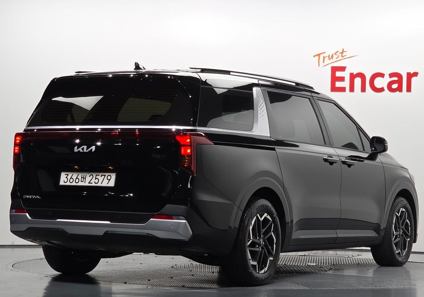 KIA Carnival Diesel 9-Seater Prestige