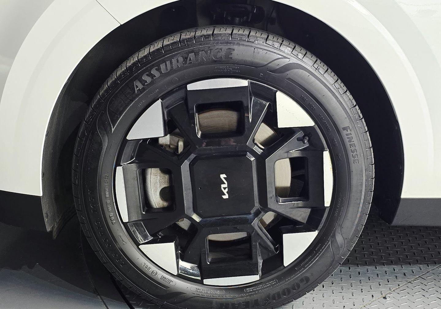 KIA Carnival Diesel 9-Seater Prestige