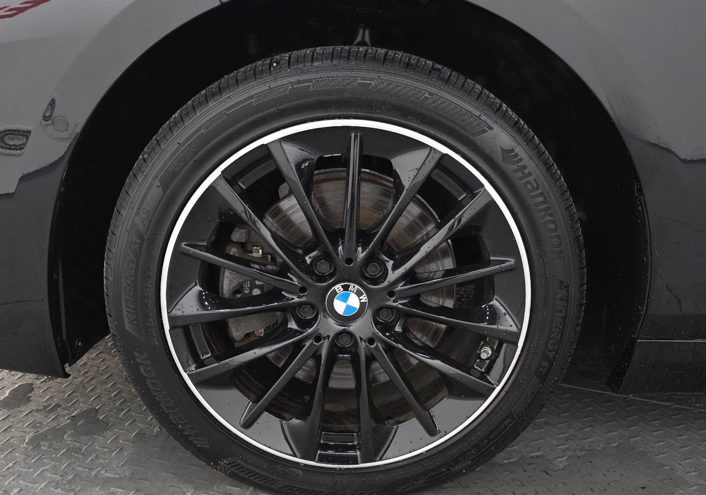 BMW 218d Advantage