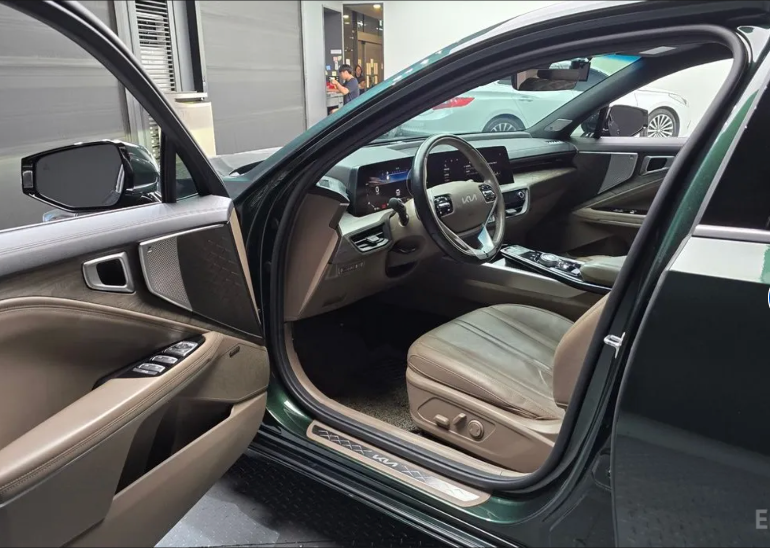 Kia K8