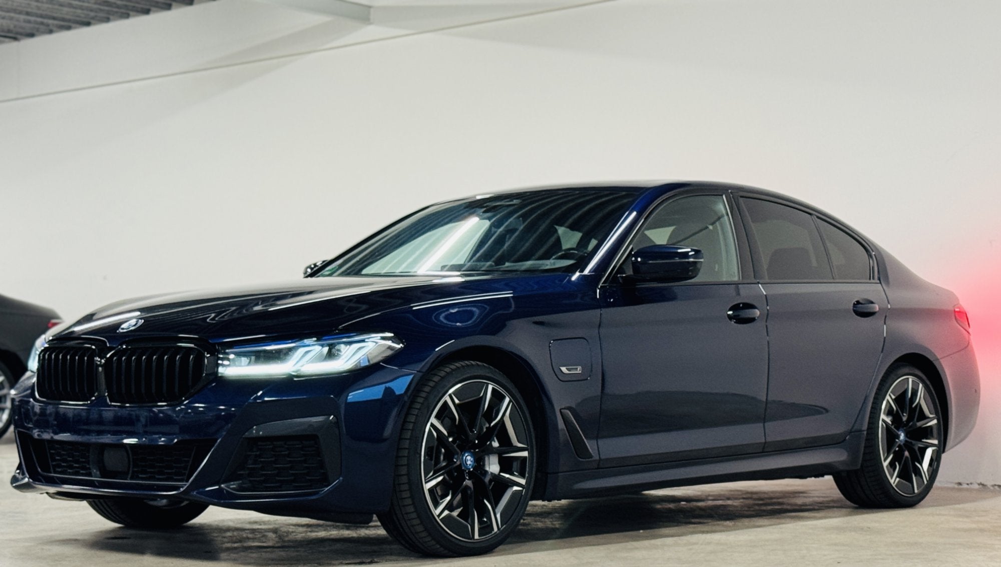BMW 5 Series 545e
