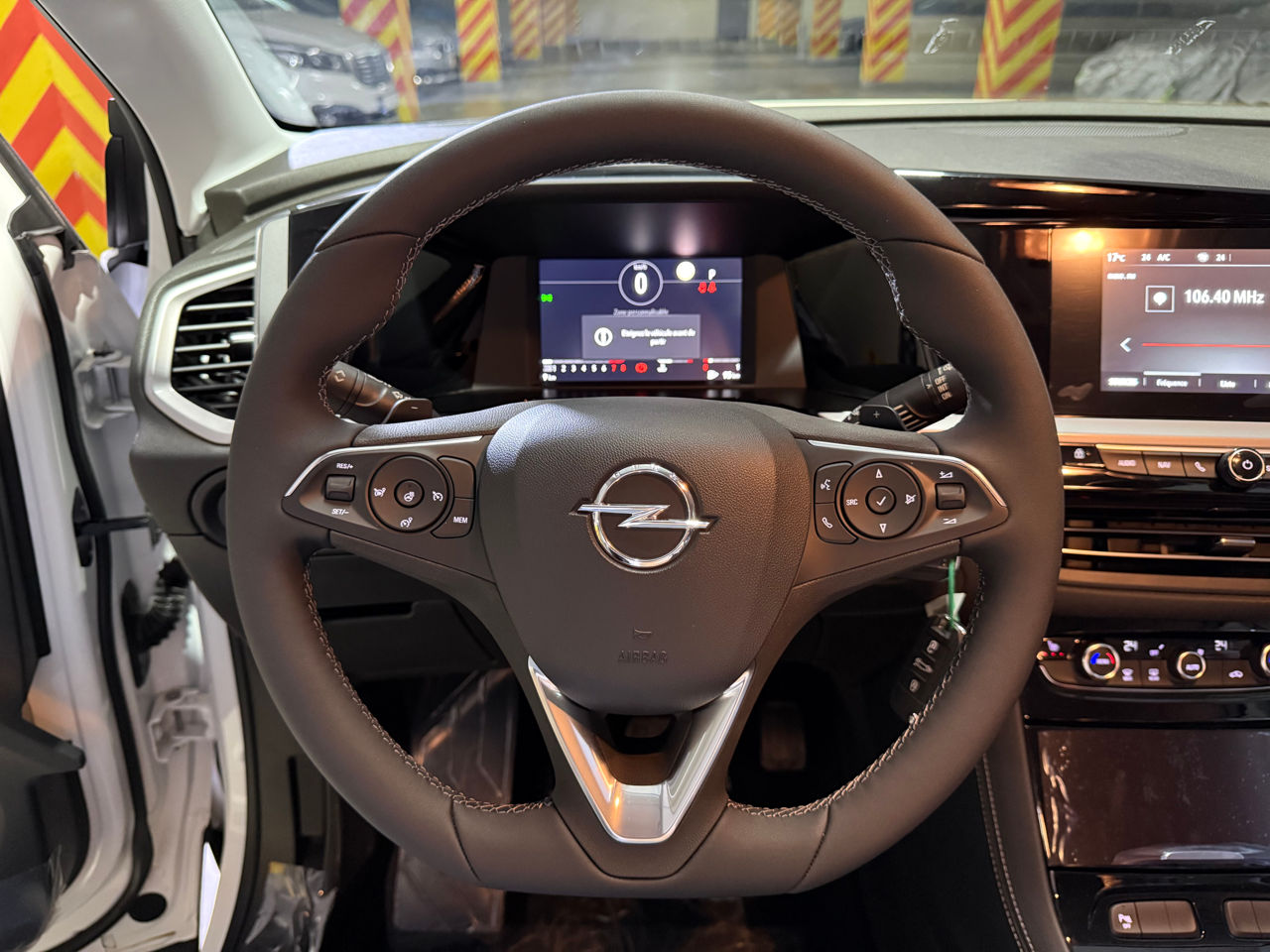 Opel Grandland X - W0VZ45GY8R6009050