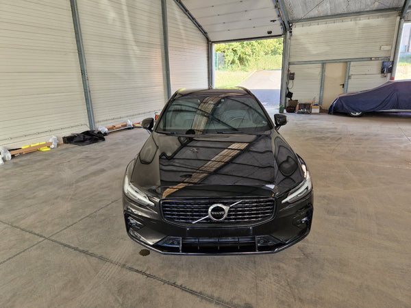 Volvo V60 B3 R-Design