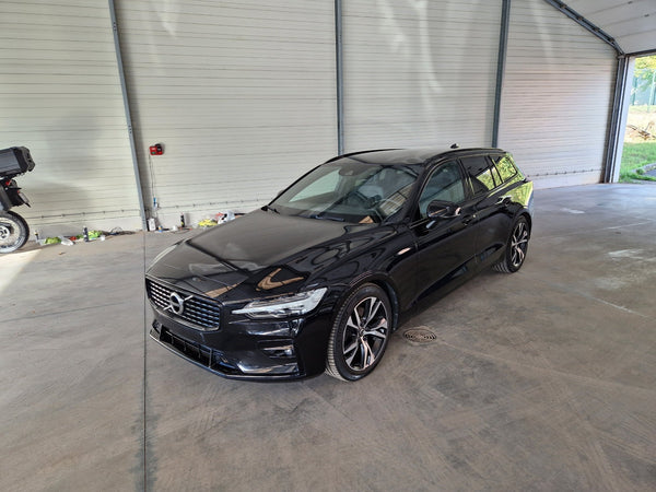 Volvo V60 B3 R-Design