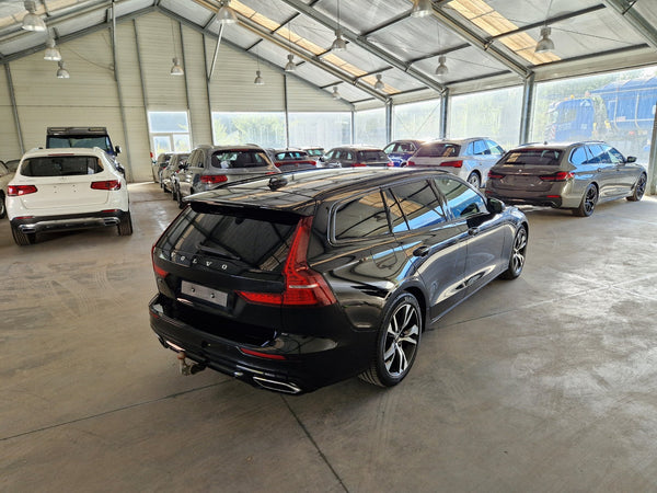 Volvo V60 B3 R-Design