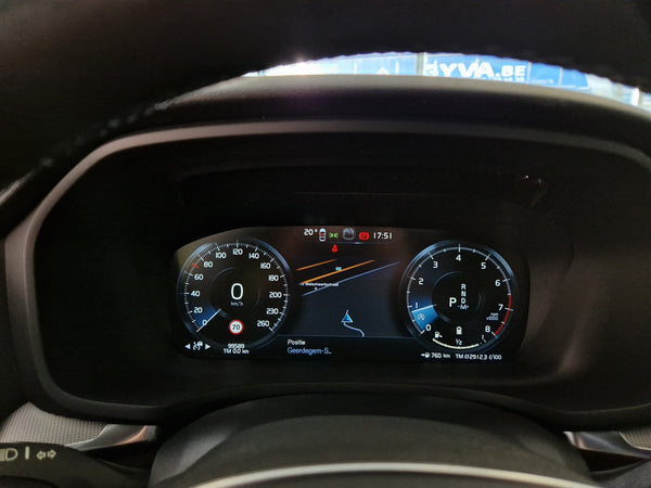 Volvo V60 B3 R-Design