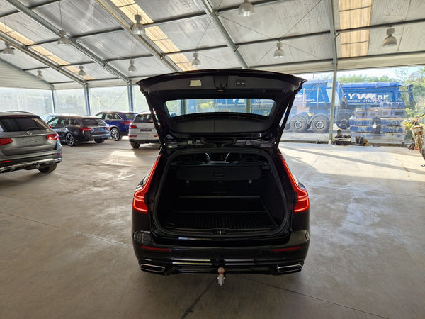 Volvo V60 B3 R-Design