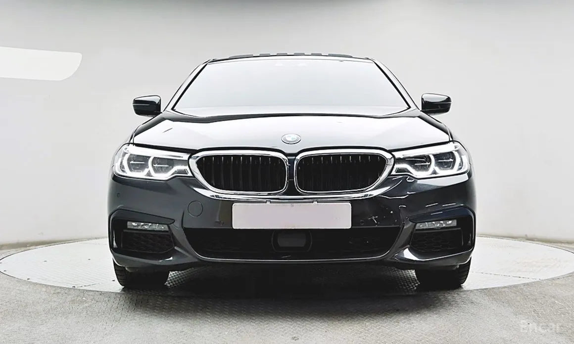BMW G30