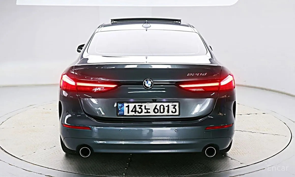 BMW F44