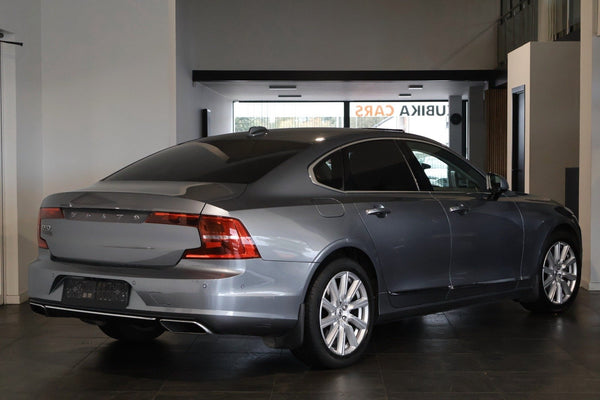 Volvo S90 D5