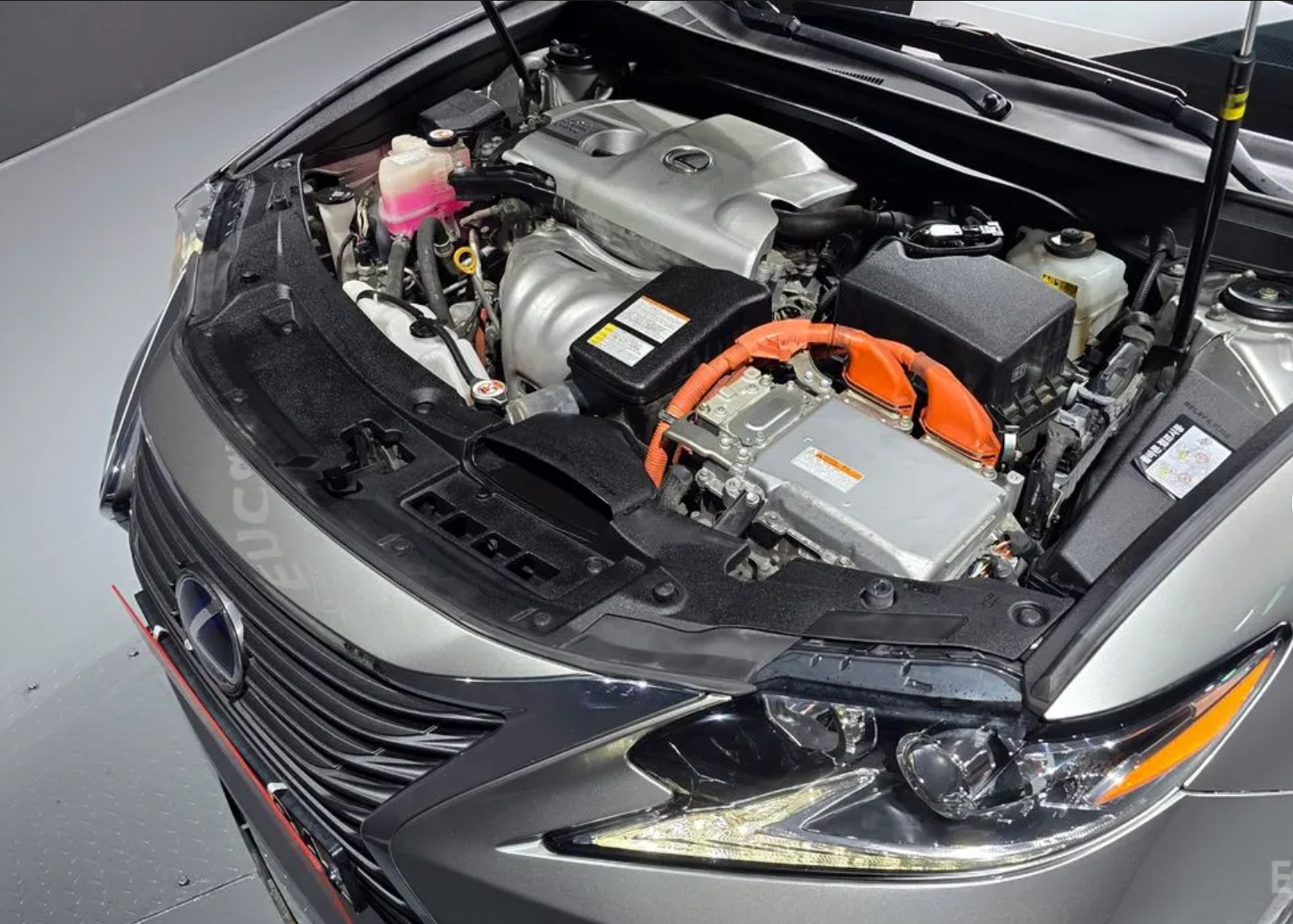 Lexus ES 300h