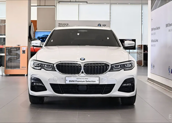 BMW 330e
