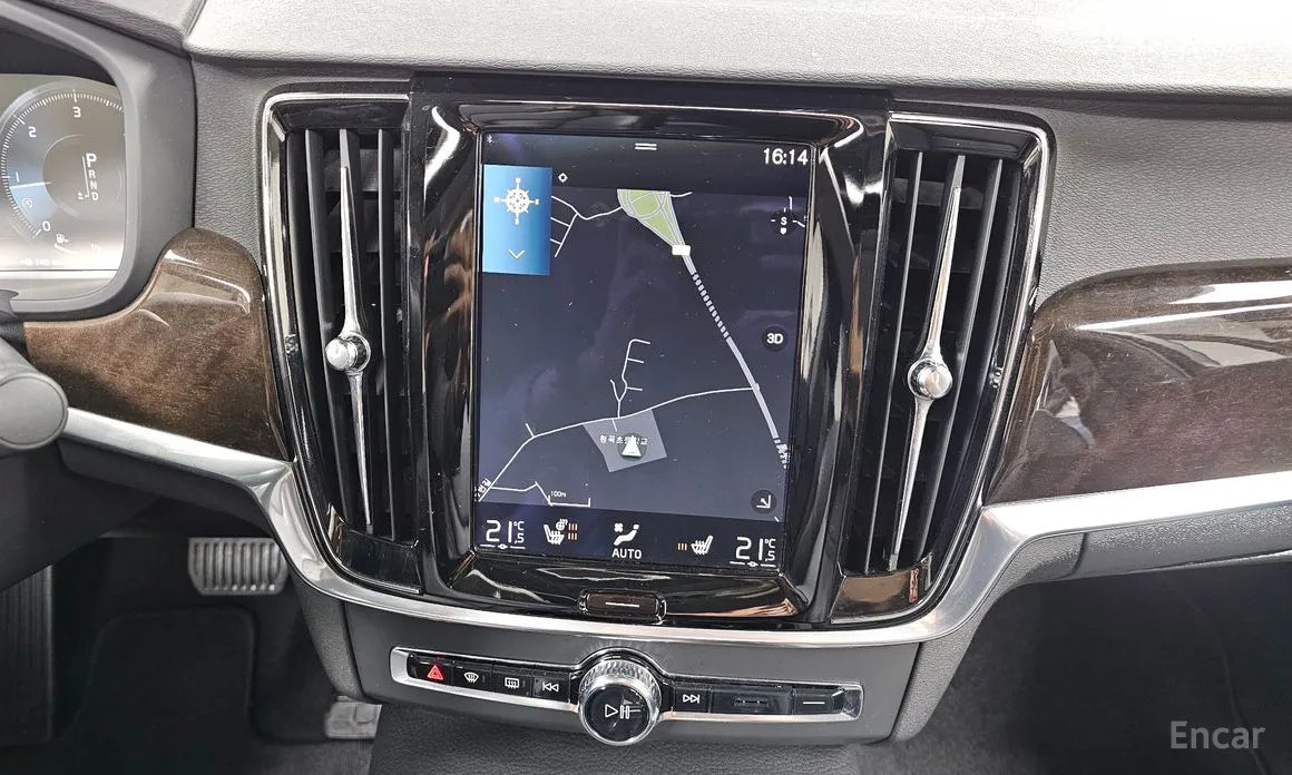 S90