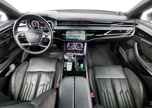 Audi A8L