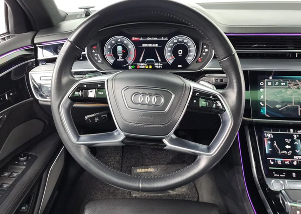Audi A8L