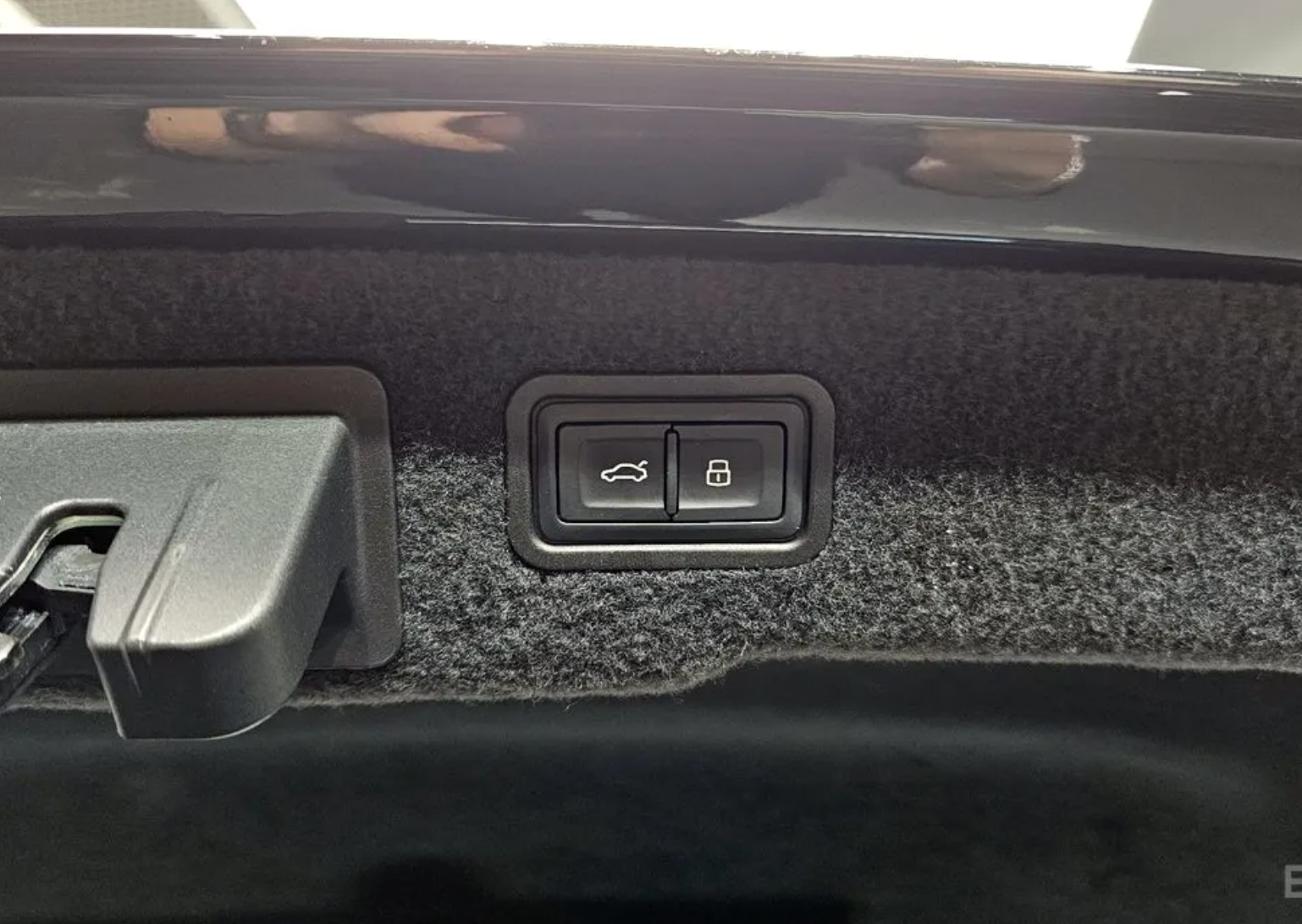 Audi A8L