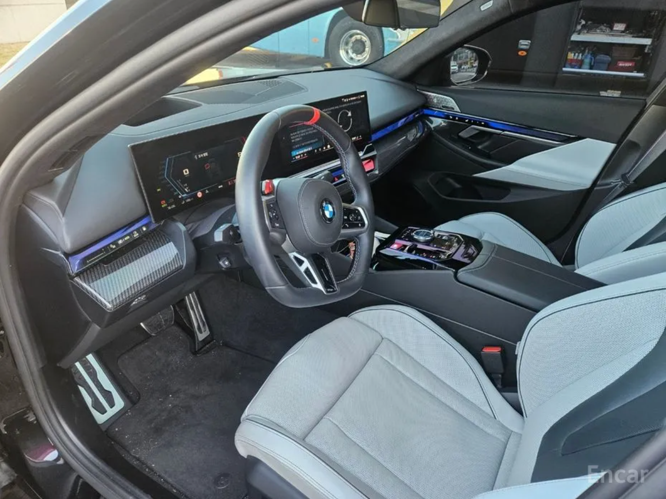 BMW M5 G90