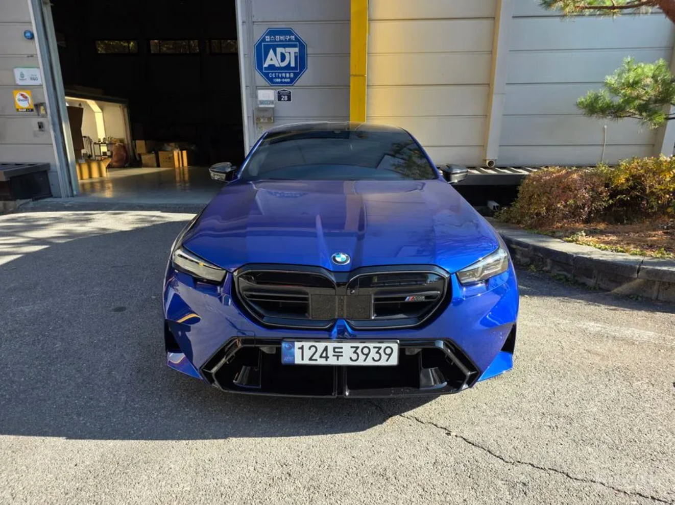 BMW M5 G90