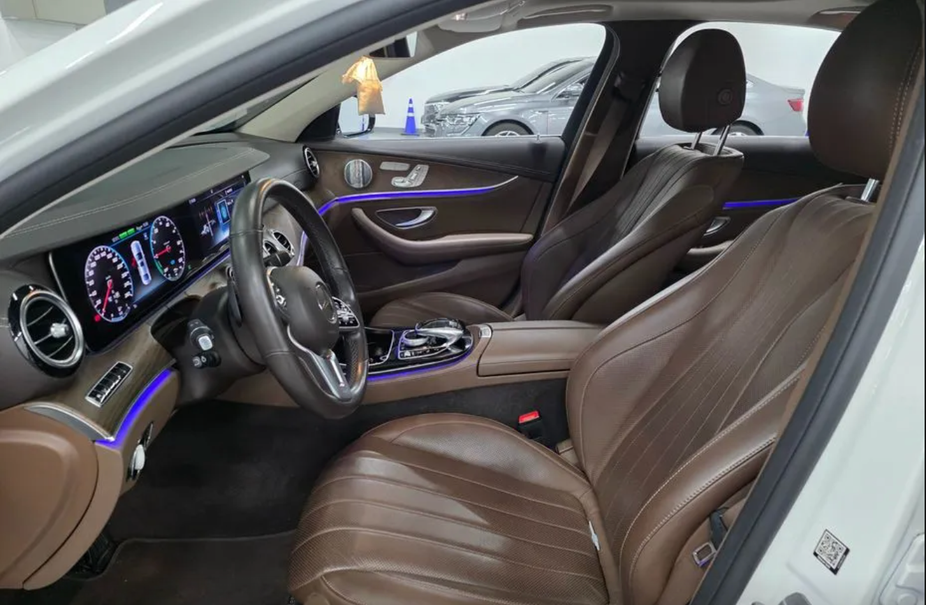 Mercedes E300e