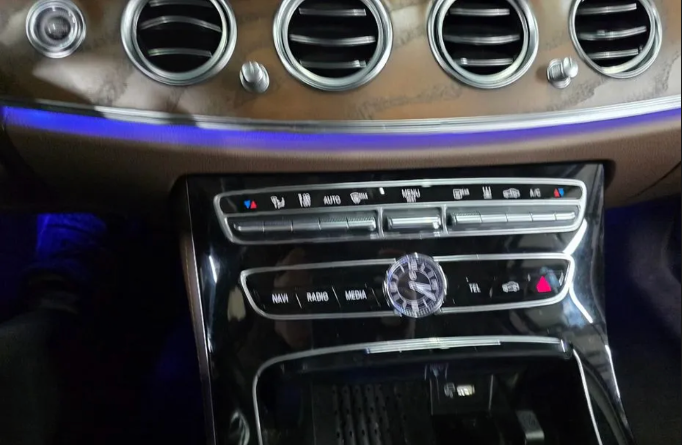 Mercedes E300e
