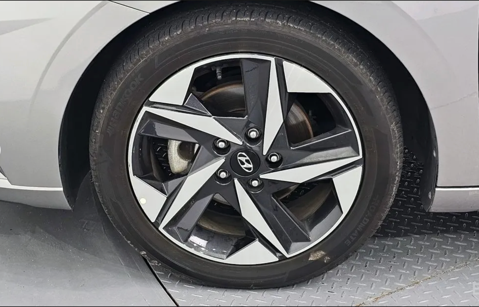 Hyundai Elantra Hybrid 2021