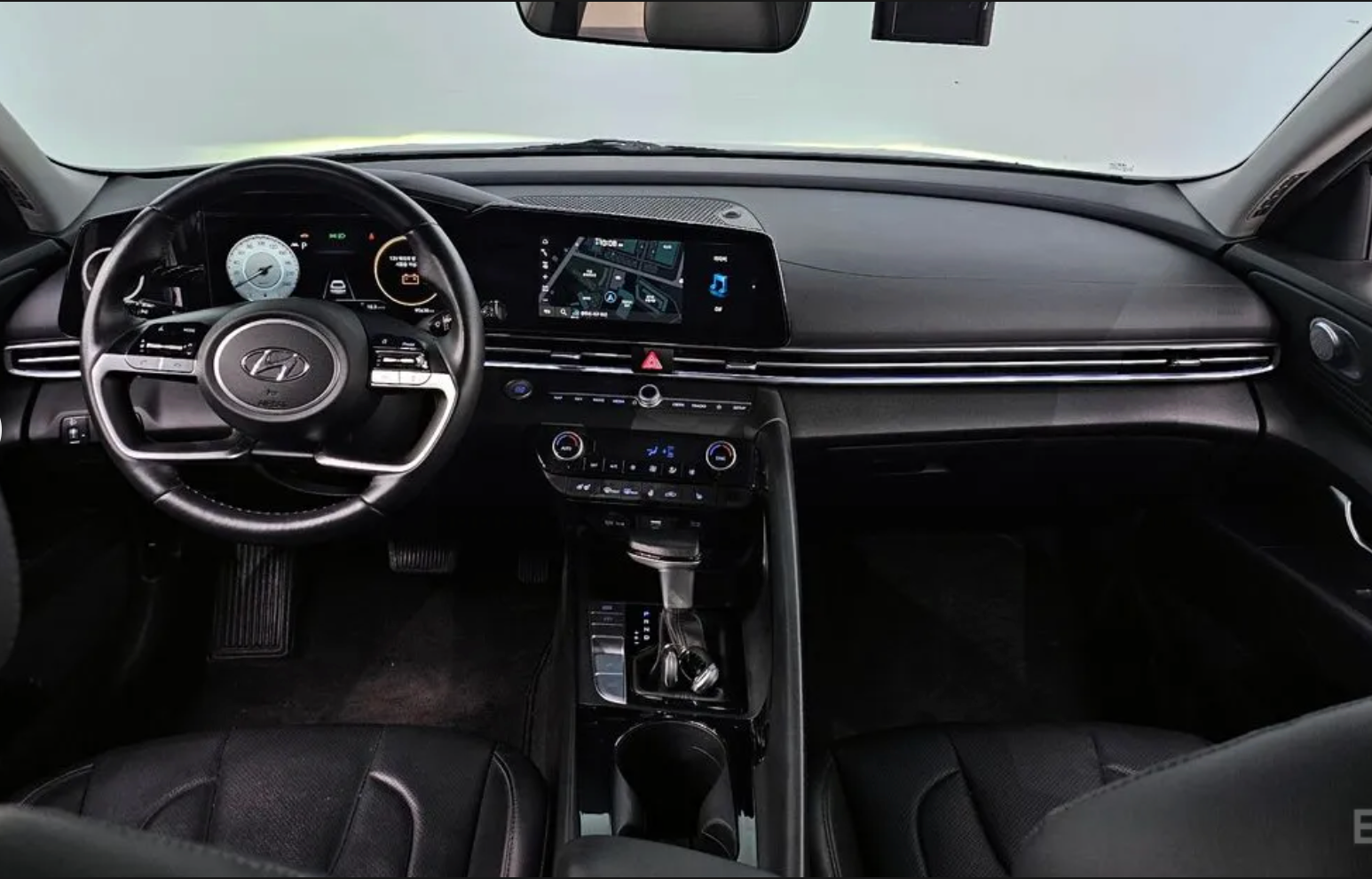 Hyundai Elantra Hybrid 2021