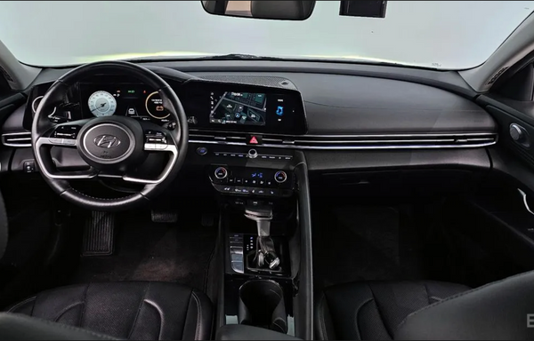 Hyundai Elantra Hybrid 2021