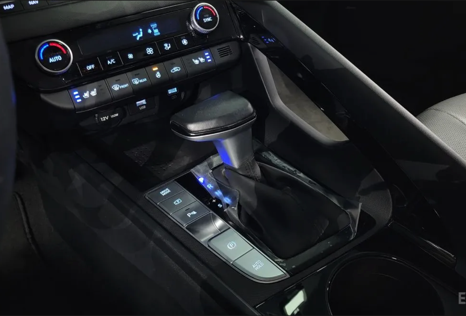 Hyundai Elantra Hybrid 2022